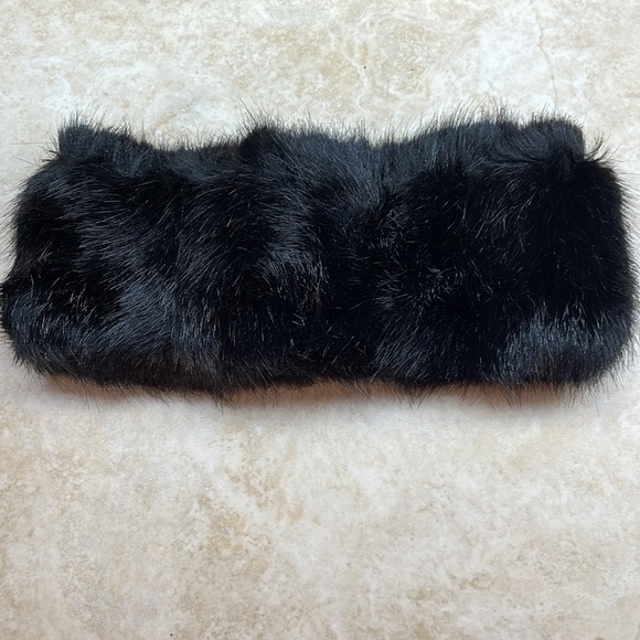 Barts Amsterdam Headband Ear Warmer Faux Fur Netherlands Winter One Size - Picture 3 of 11